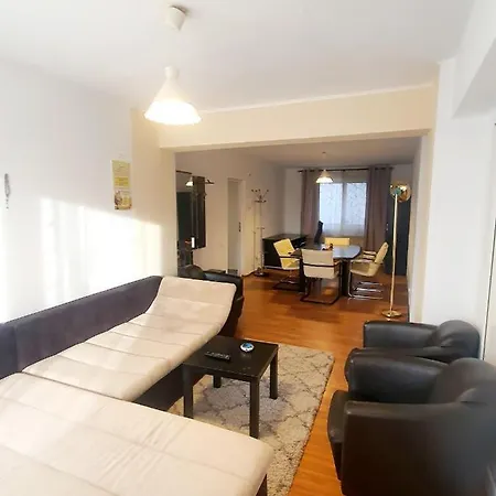 Center Victoriei Apartman *